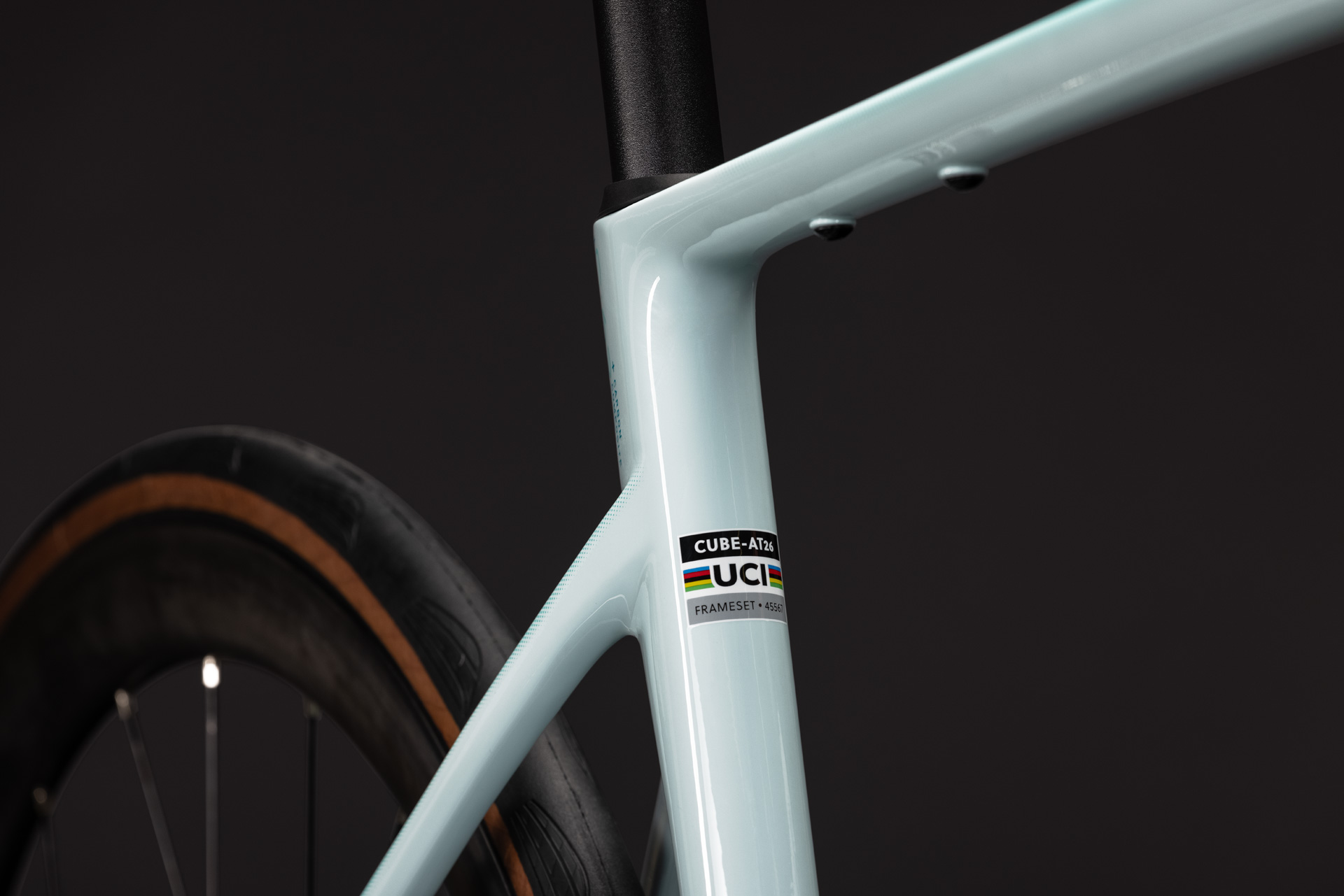 Cube Attain C:62 Race - 50 cm/28 Zoll