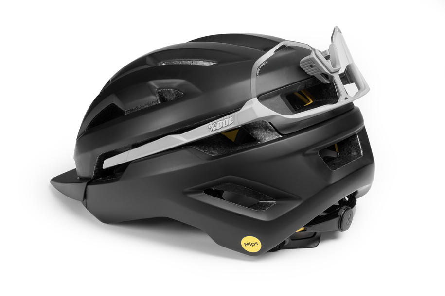 Cube Helm HOVER